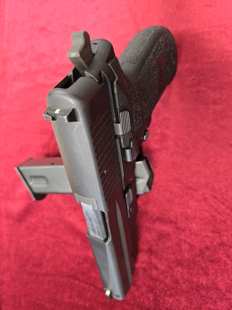 Sahibinden Temiz Sig Sauer P226 U Serisi 9x19 mm tabanca