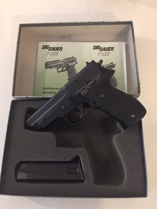 Emekli kamu görevlisinden sıfır ayarında sig sauer p226