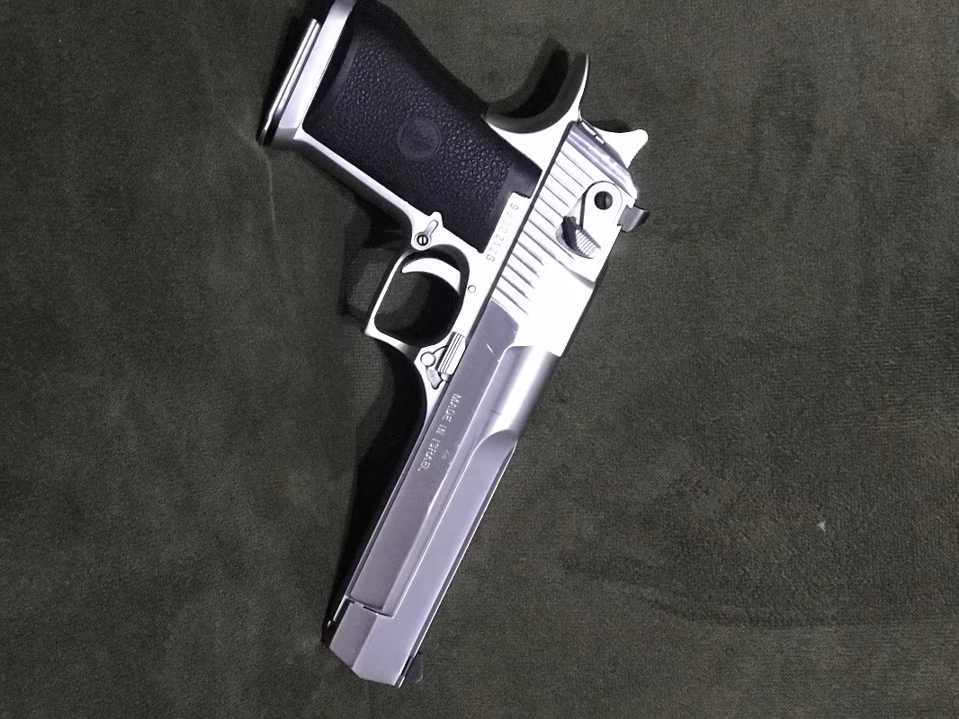Desert Eagle 44 magnum