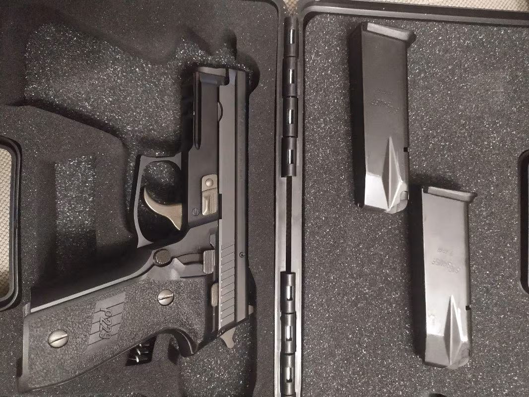 Kamu görevlisinden sıfır ayarında Alman Sig Sauer  P229 also
