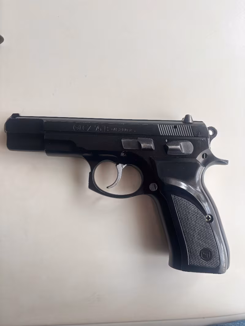 Emekli Polisten Cz 75b