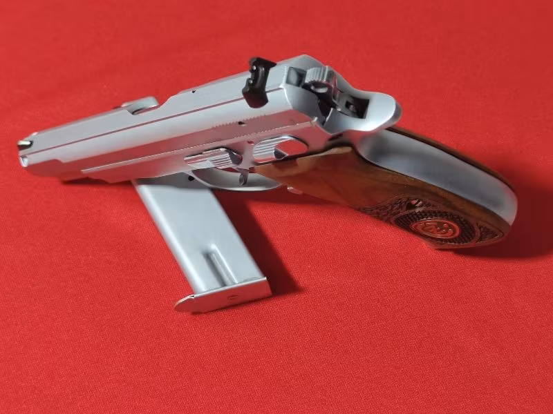 SATILIK ANAHTARLI GLOCK 19C