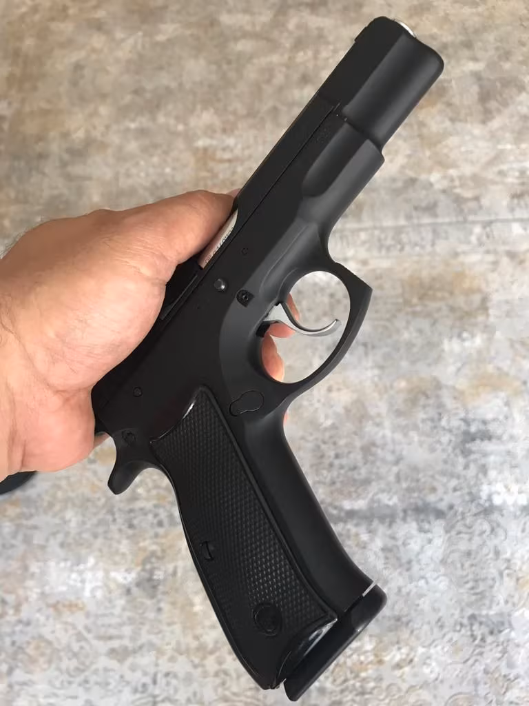 Sıfır ayarında CZ 75b