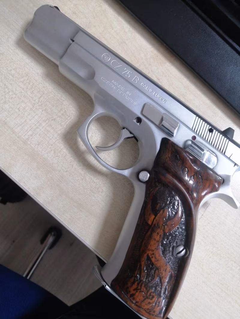EMSALSİZ CZ-75