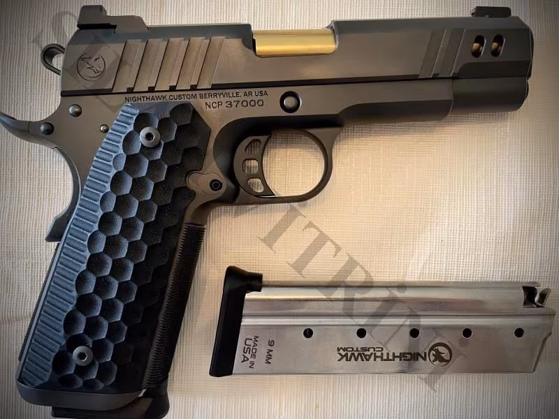 NightHawk Custom- Titanyum Alaşımlı Altın Kaplama Namlu