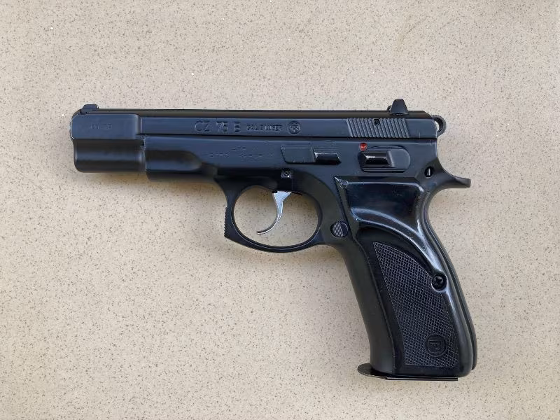 CZ 75B CAL 9 LUGER