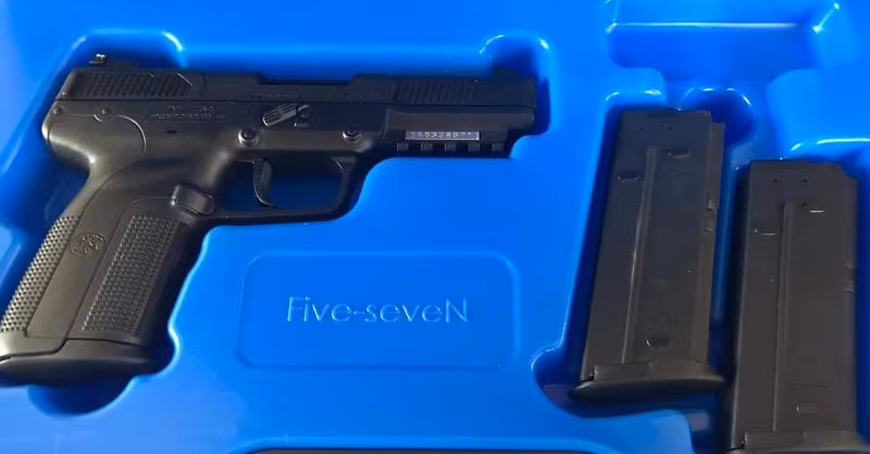 FN FIVE SEVEN SIFIR SİLAH 200 FİŞEK 3 ŞARJÖR İLE BİRLİKTE