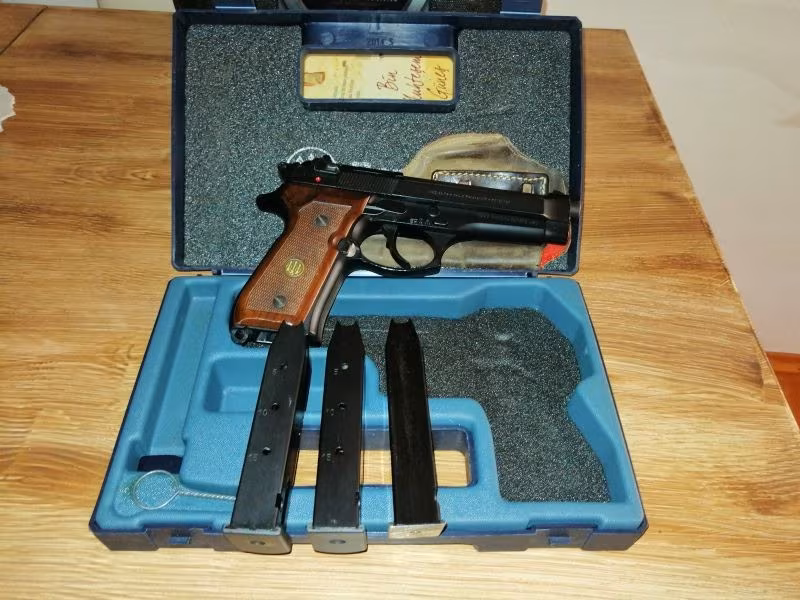 Memurdan Satılık Az Kullanılmış Beretta FS92