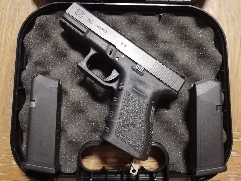 GLOCK 19 C SIFIR