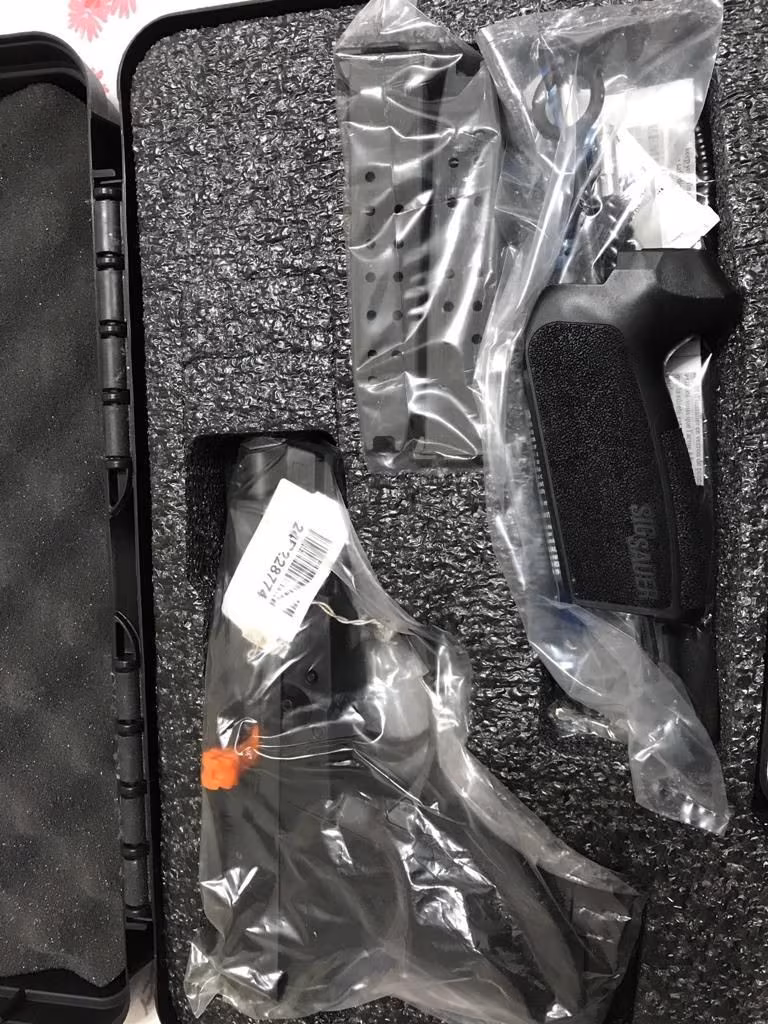 SİG SAUER P2022M SIFIR KUTUSUNDA HİÇ ATIŞ YAPILMADI