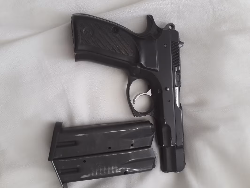 E.polis memurundan orjinal cz 75 b