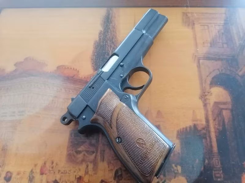 Satılık ruhsatlı browning 14lü tabanca