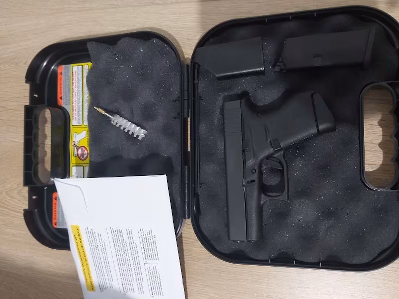 Sürgüsü dahi cekilmemistir.Kutusundan çikarilmadi.Glock Gen 43