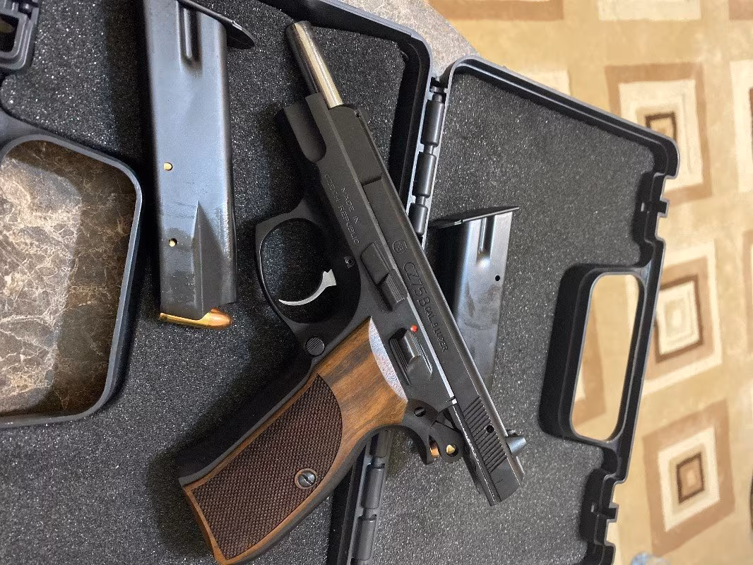SIFIRDAN FARKSIZ TERTEMİZ CZ 75B 15+1