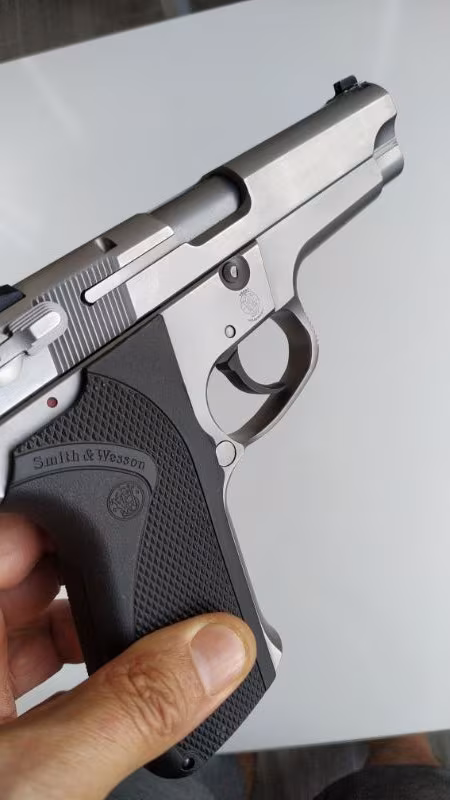 5906 SIFIR ŞARJÖRLÜ SMİTH WESSON