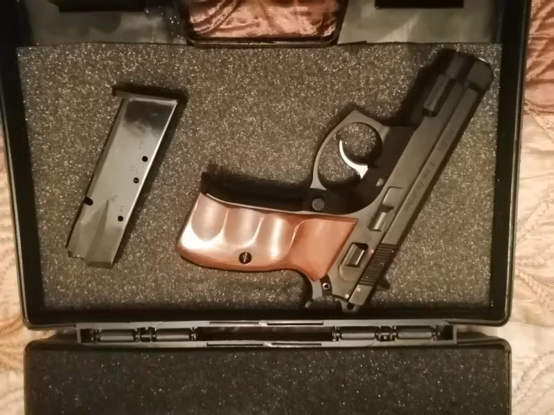 CANİK 55 Compact SİYAH