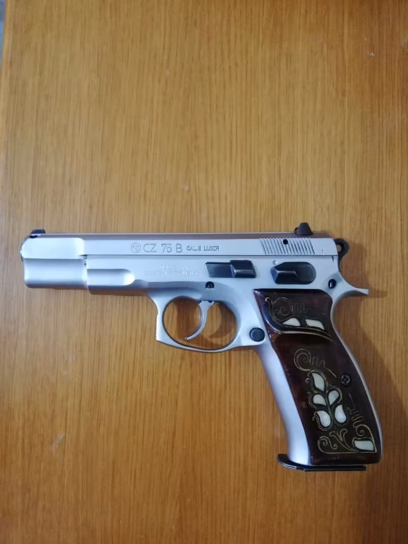 95 Model Sıfır Ayarında CZ-75 B Komple Çelik