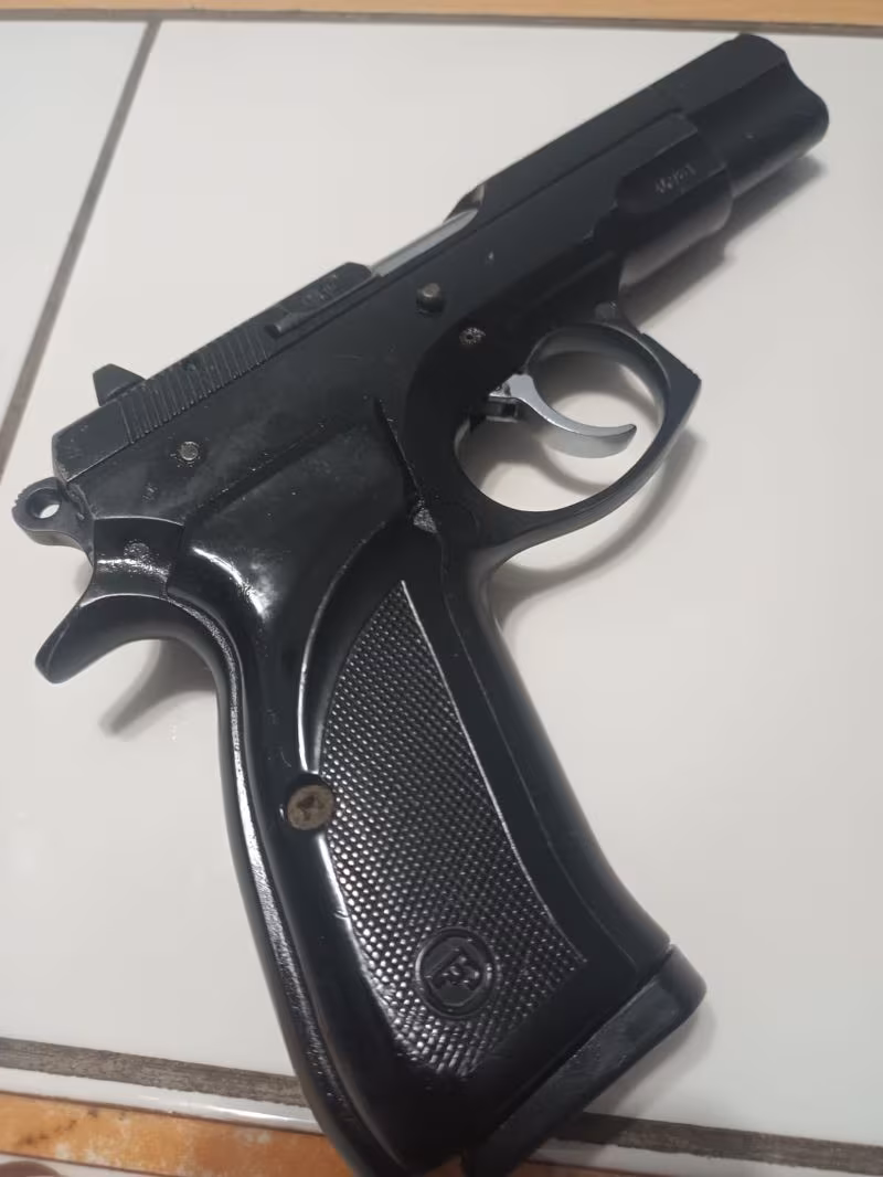 MEMURDAN TAŞIMA RUHSATLI  CZ75B SİLAH