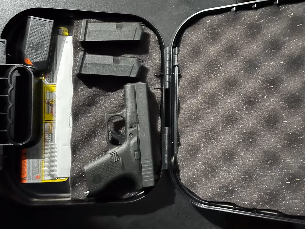 Sıfır Glock 42. Haritalı 100.yıl anı tabancası Türk seri no'lu