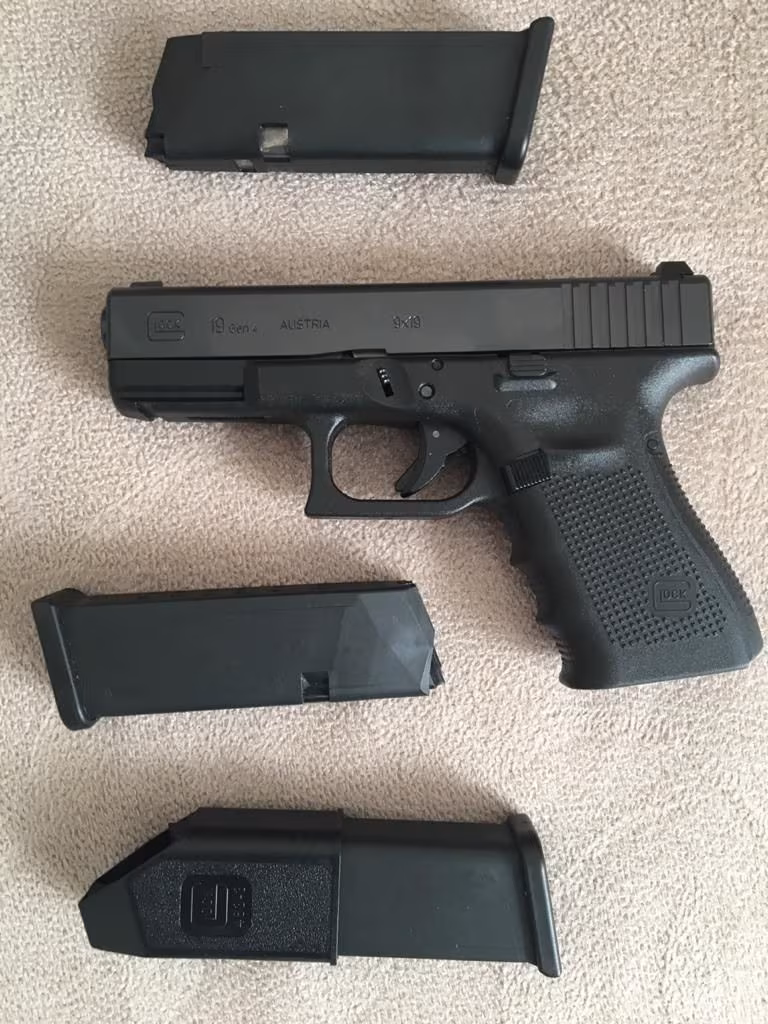 Glock 19