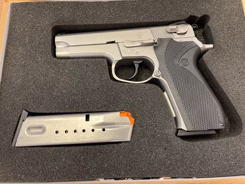 Smith wesson 5906