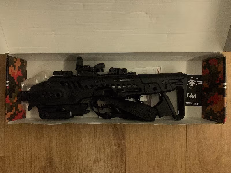 Glock roni şarjörler ve aparatlar