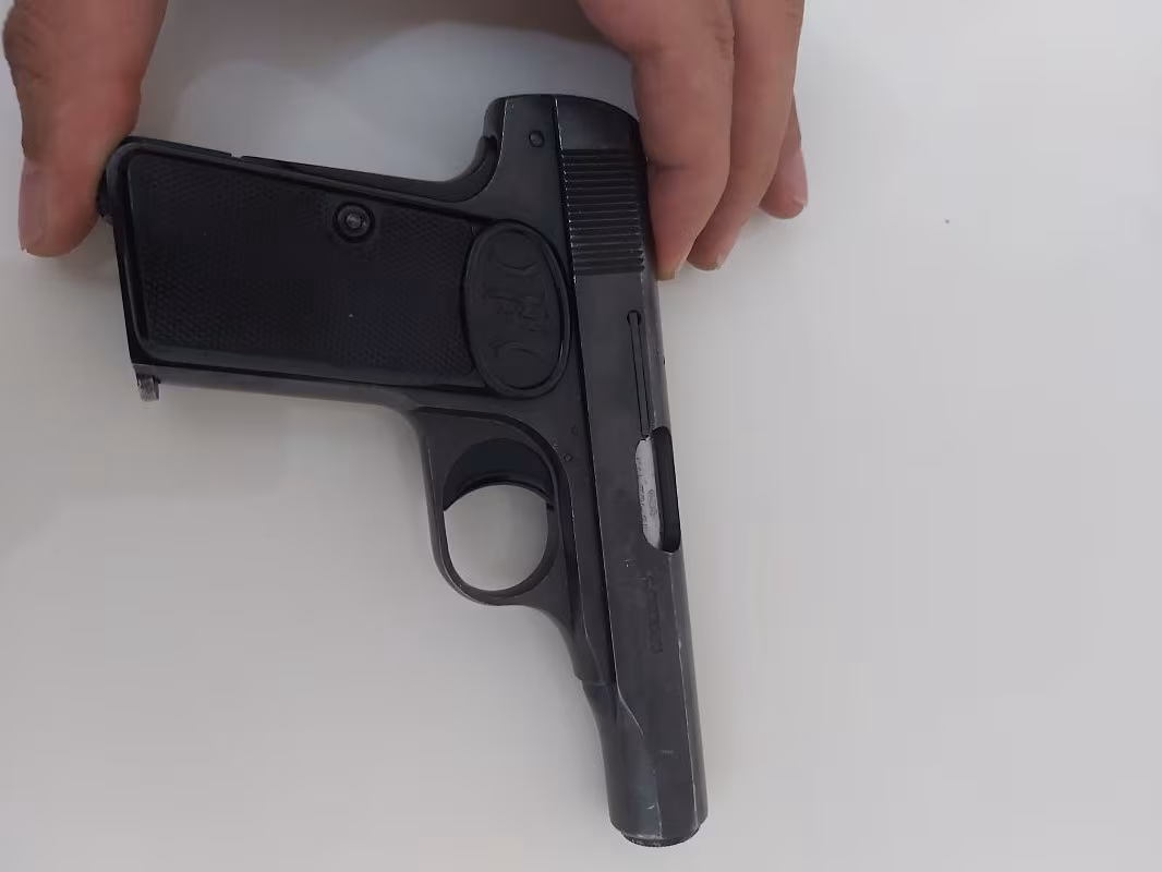 Browning 7.65 FN 1910  Kamu gorevlisinden