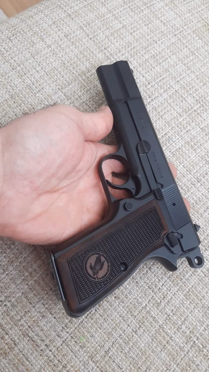 Kara Yılan Satışta