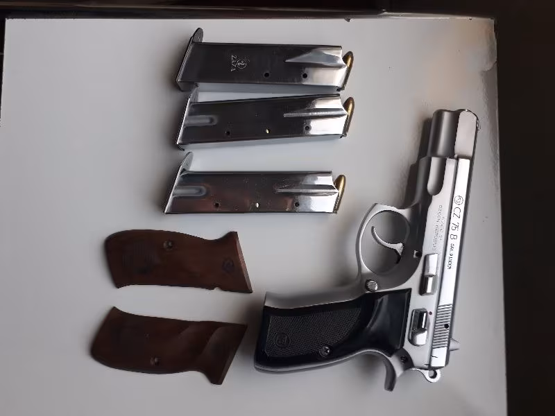 EMEKLİ POLİS MEMURUNDAN SATILIK TEMİZ CZ 75B