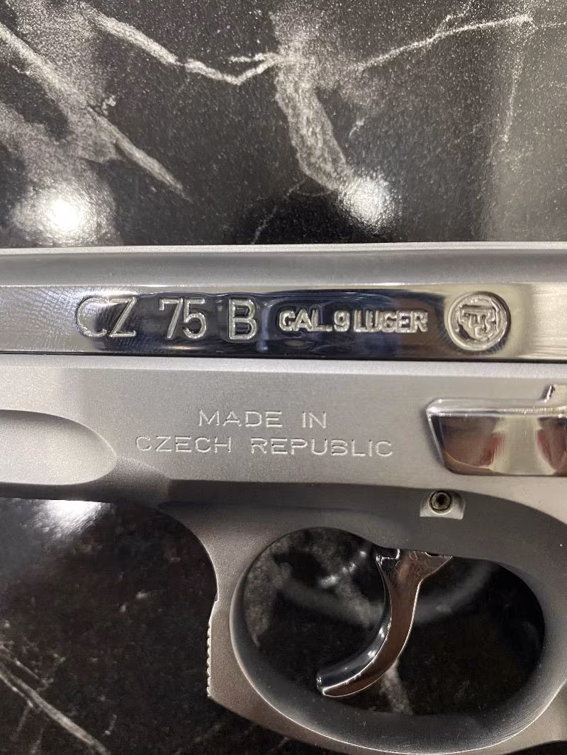 CZ 75 b serisi sıfır alındı görünüm amaçlı titanyum kaplama yapılmıştır