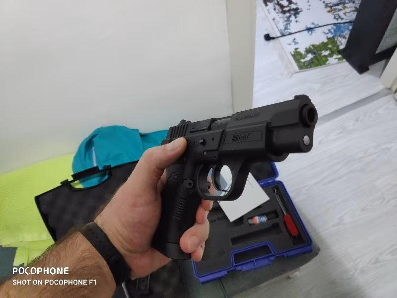 Kutusunda Sıfır Sarsılmaz Tabanca