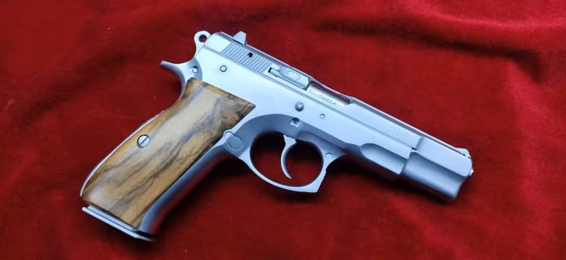 emniyet mensubundan az kullanılmış krom kaplama CZ-75 B serisi