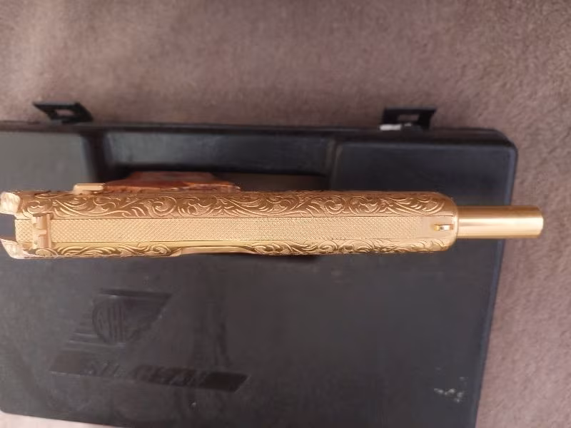 Altın kaplama 7.65 MKE