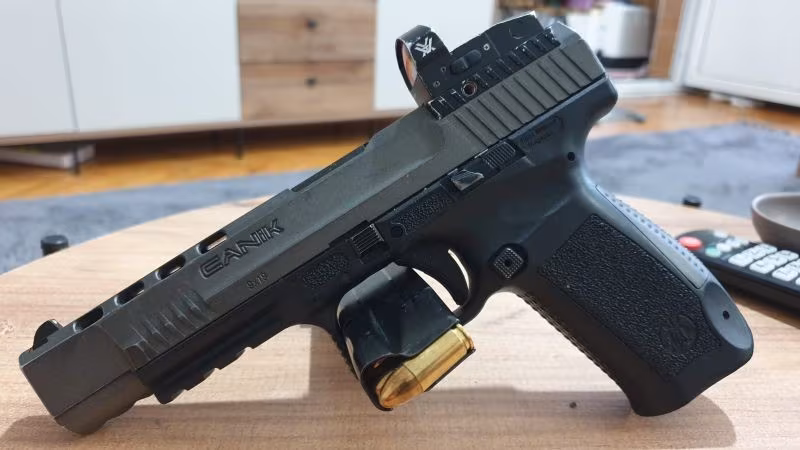 Canik Tp9 Sfx & Venom 3 moa Red Dot ile birlikte
