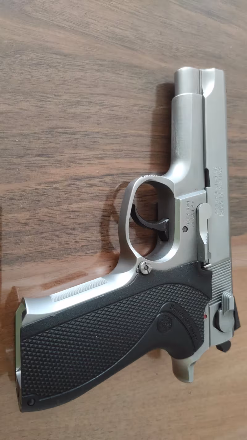 SMİTH WESSON 5906