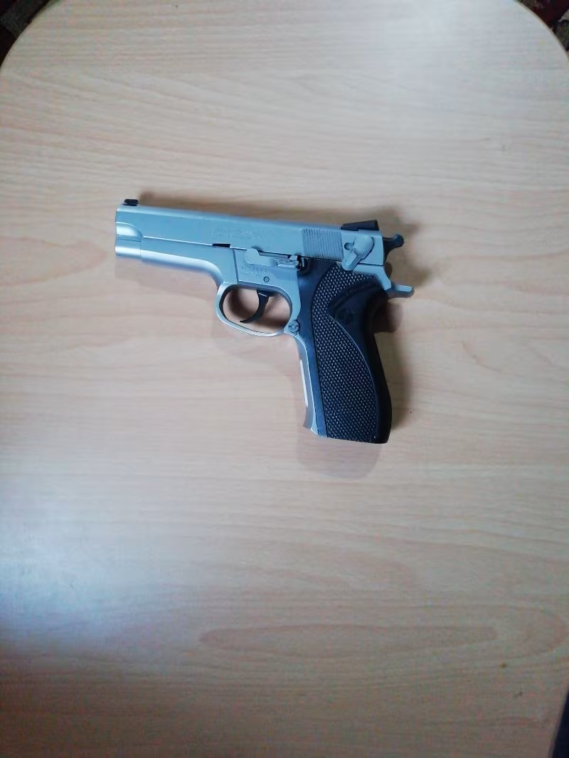 SMİTH WESSON 5906