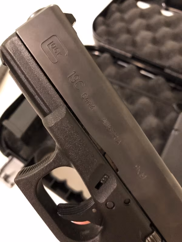 GLOCK 19 C GEN 4 ORJINAL KUTUSUNDA