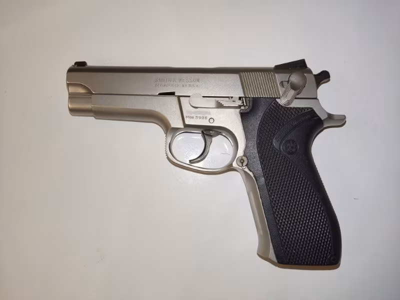 Smith Wesson 5906 14+1 şarjörlü