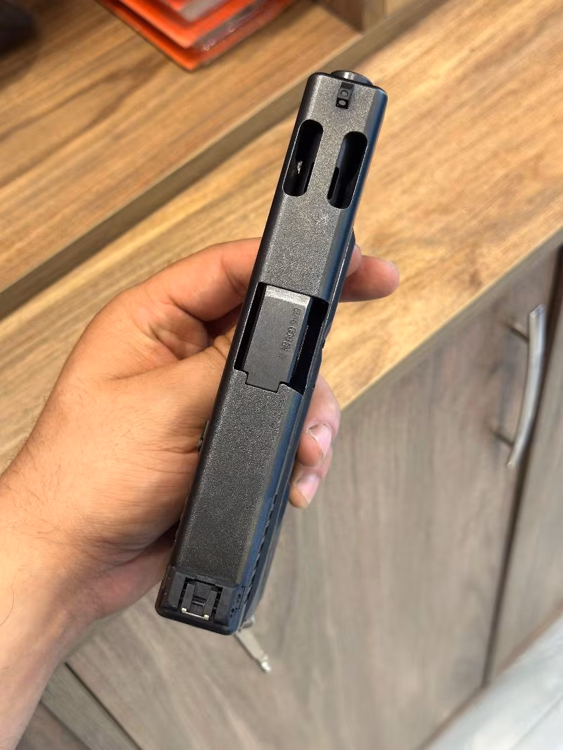 GLOCK 19 C ÜSTÜ DELİKLI ANAHTARLI KAMU PERSONELİNDEN