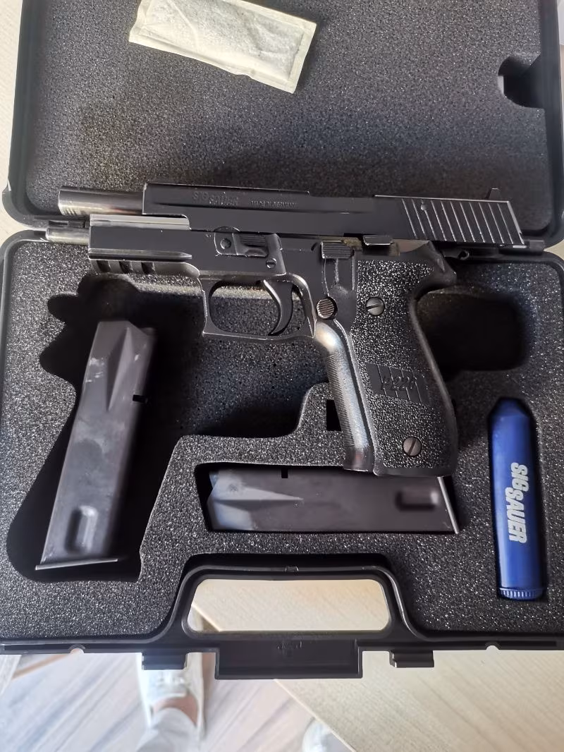 Çok temiz kullanılmış sıg sauer p226