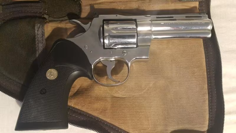COLT PYTHON 357 SIFIR HİÇ KULLANILMADI