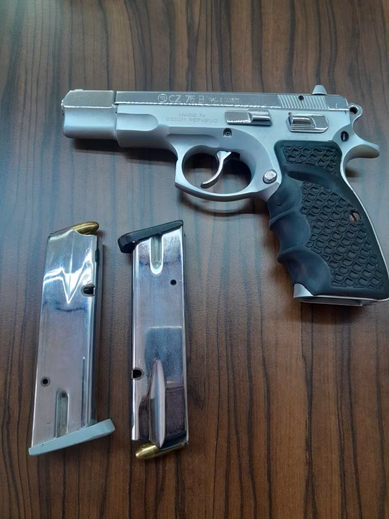 Emekli polisten yıpranmamış CZ 75 B