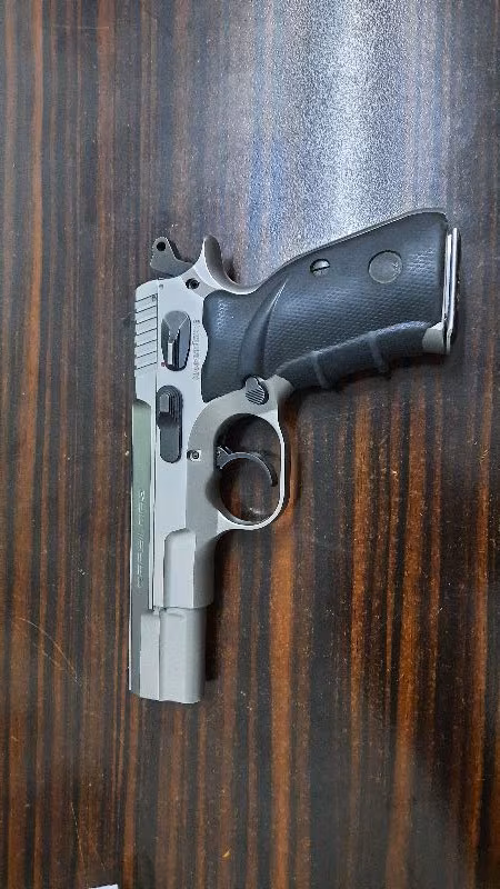 Sıfır gibi sarsılmaz kılınç 2000 liğht