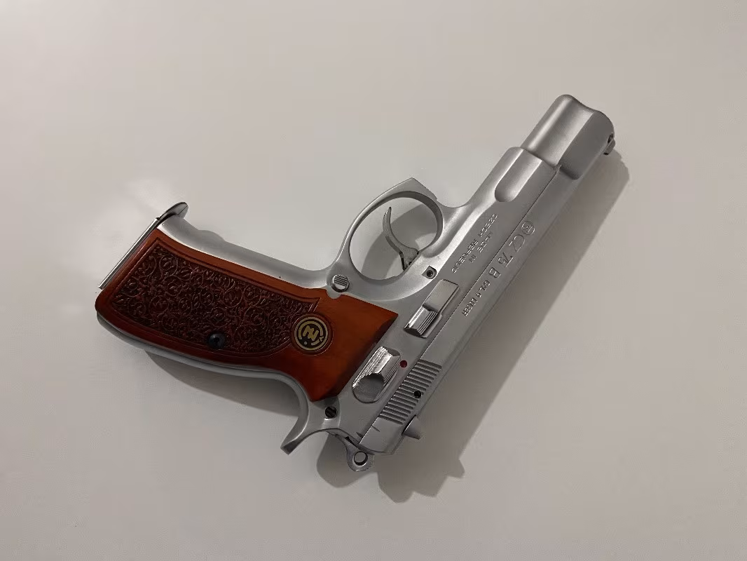 Emekli polisten CZ 75 B