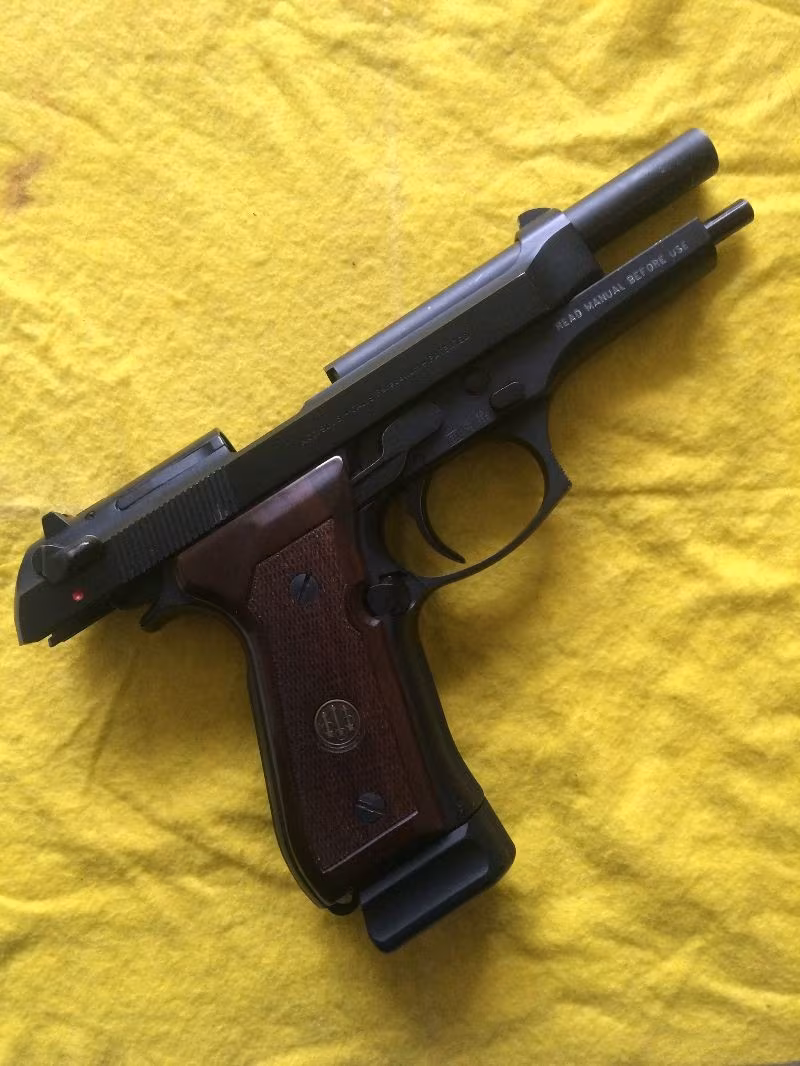 İTALYAN BERETTA 92 FS  (15+1 SIFIR AYARINDA - BULUNDURMA RUHSATLI)