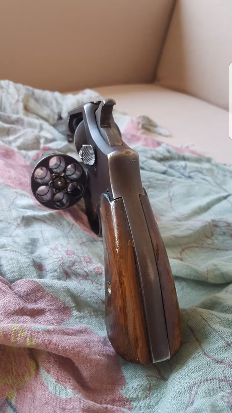 Smith wesson 9.65 mm uzun