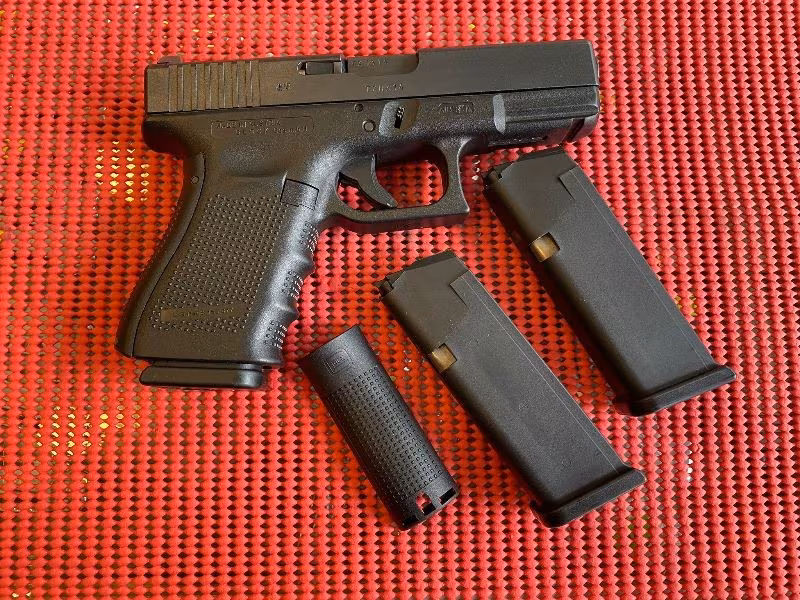 SIFIR GİBİ TERTEMİZ GLOCK 19 GEN 4