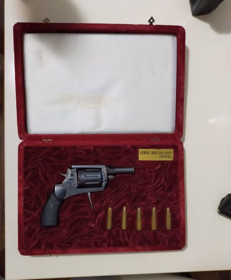 Fransız 1905 Lebel Kal 8 mm Revolver Tipi Tabanca