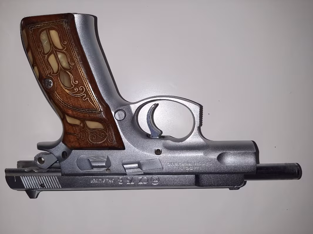 CZ 75B temiz Mat krom kapli