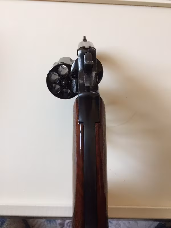 Daha temizi yok orjinal 38 lik 9,65  simith weson